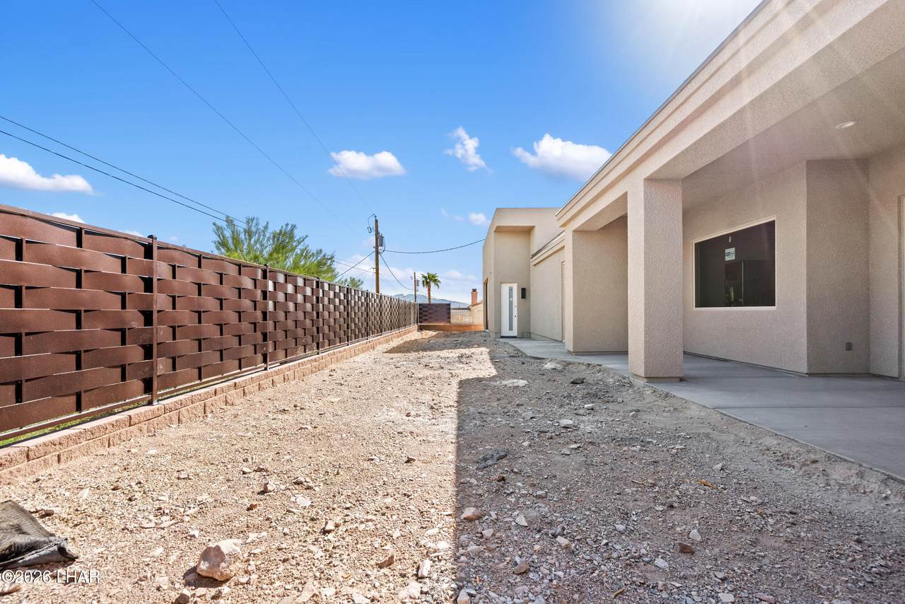 https://bt-photos.global.ssl.fastly.net/lakehavasu/1280_boomver_3_1041171-2.jpg