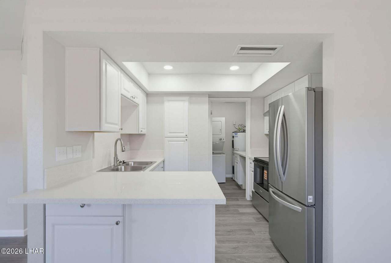 https://bt-photos.global.ssl.fastly.net/lakehavasu/1280_boomver_3_1041616-2.jpg