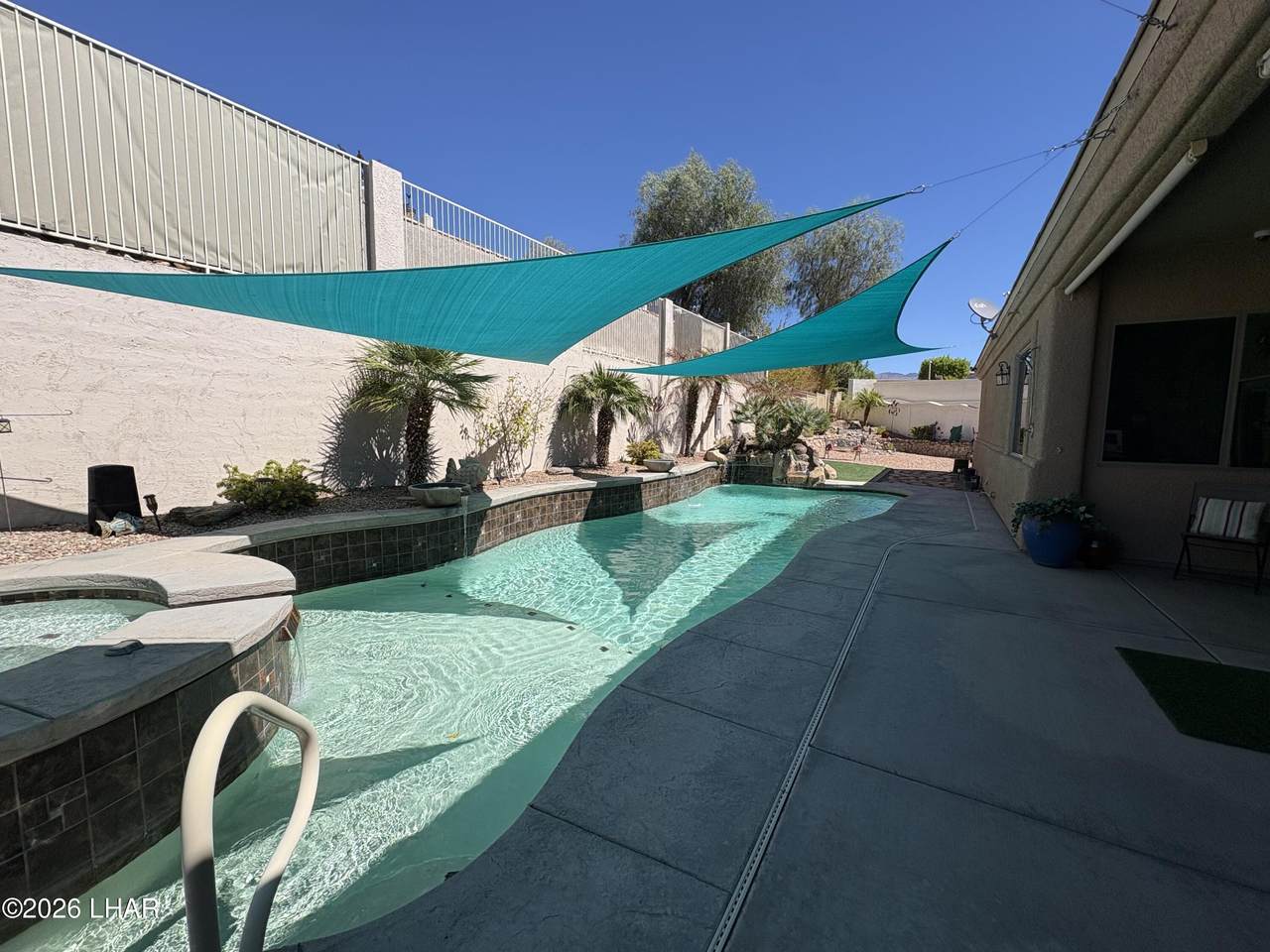 https://bt-photos.global.ssl.fastly.net/lakehavasu/1280_boomver_3_1041676-2.jpg