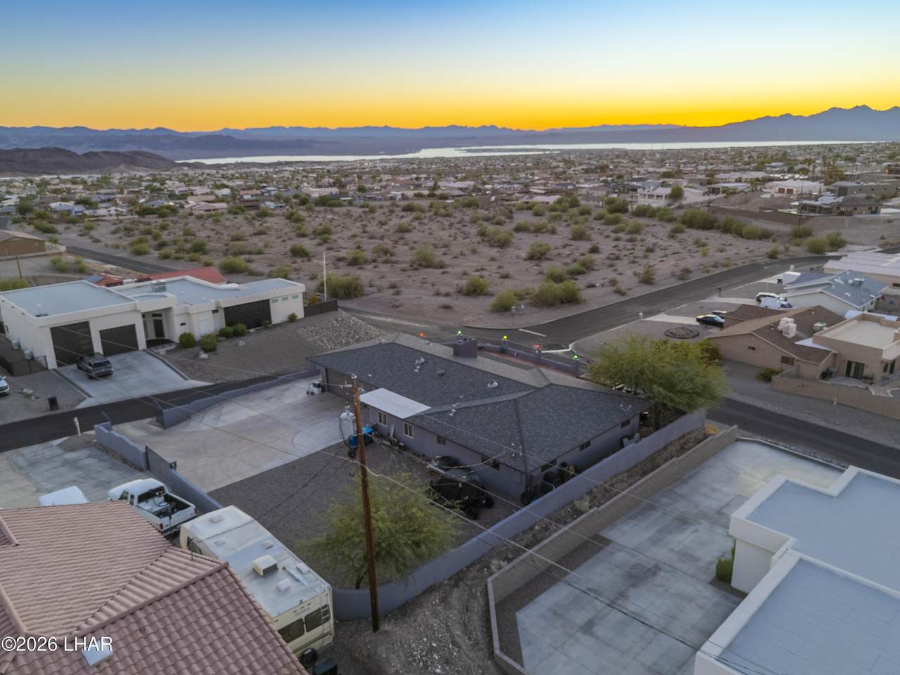 https://bt-photos.global.ssl.fastly.net/lakehavasu/1280_boomver_3_1041953-2.jpg
