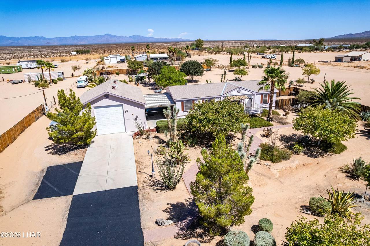 https://bt-photos.global.ssl.fastly.net/lakehavasu/1280_boomver_3_1042071-2.jpg