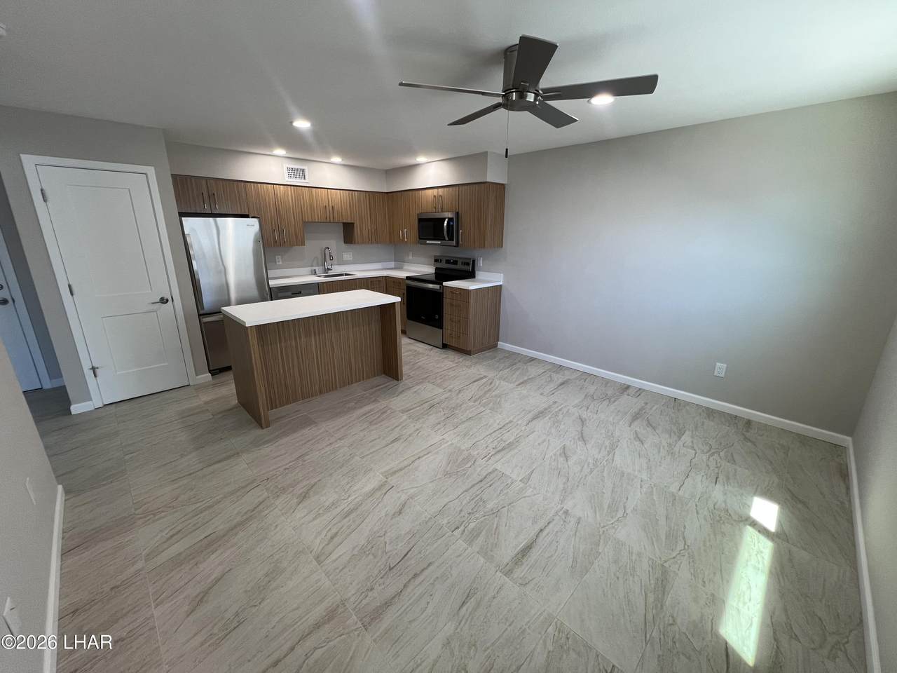 https://bt-photos.global.ssl.fastly.net/lakehavasu/1280_boomver_3_1042194-2.jpg