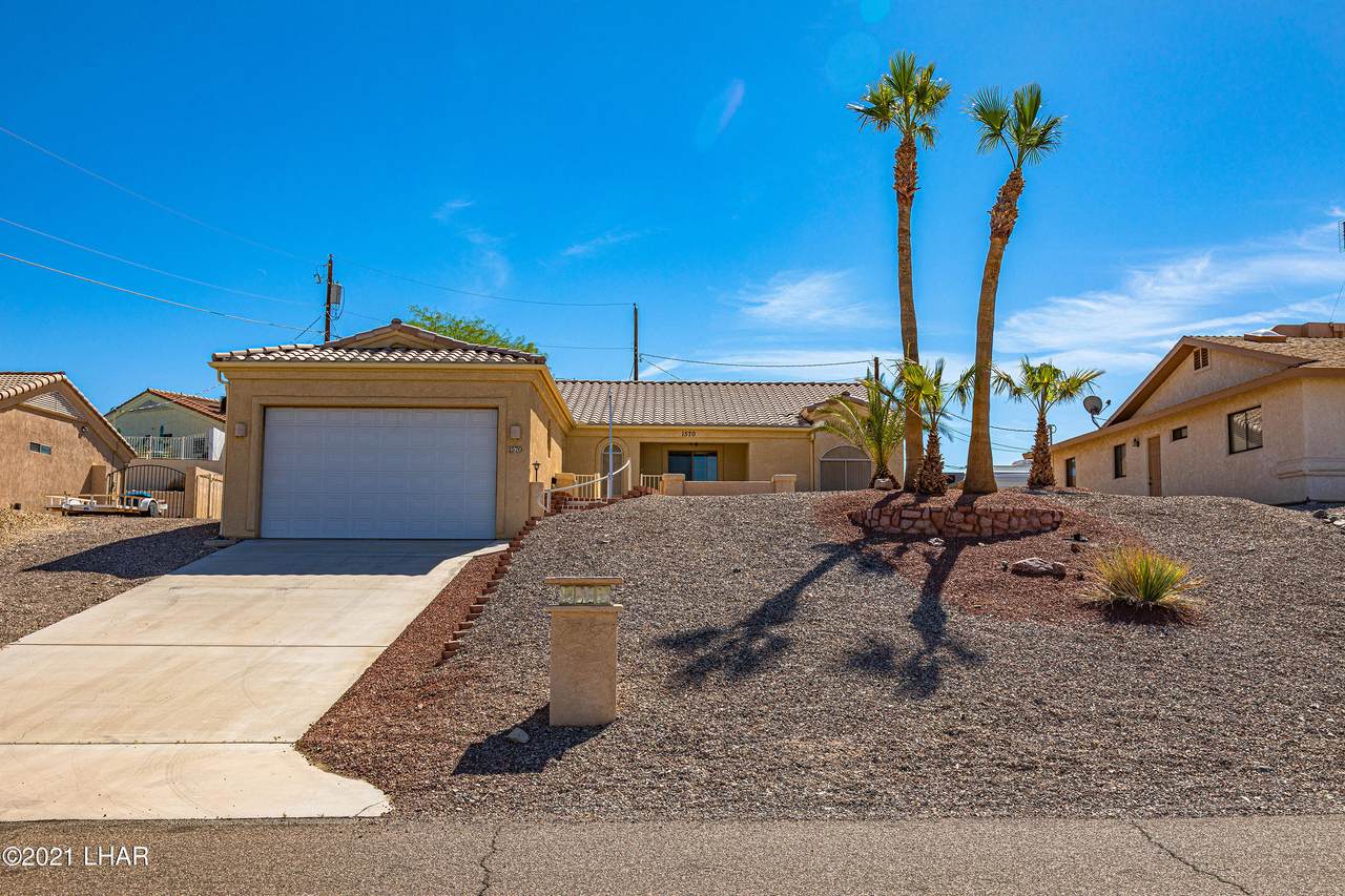 1570 Neptune Dr - Photo 1
