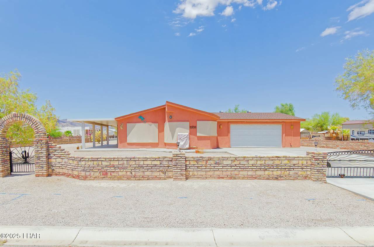 49696 Pearl Ave - Photo 1