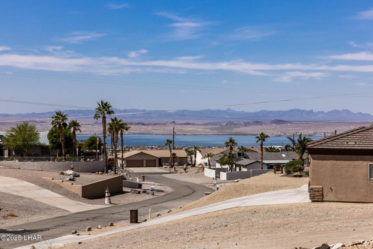 https://bt-photos.global.ssl.fastly.net/lakehavasu/1280_boomver_4_1035007-2.jpg