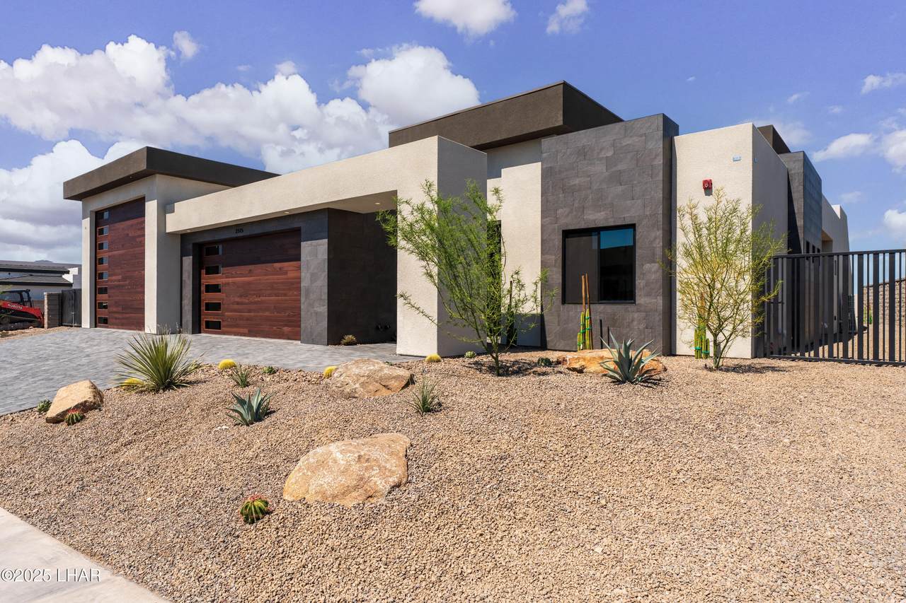 2515 Aubrey Hills Ln - Photo 1