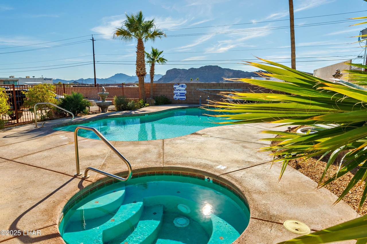 https://bt-photos.global.ssl.fastly.net/lakehavasu/1280_boomver_4_1038402-2.jpg