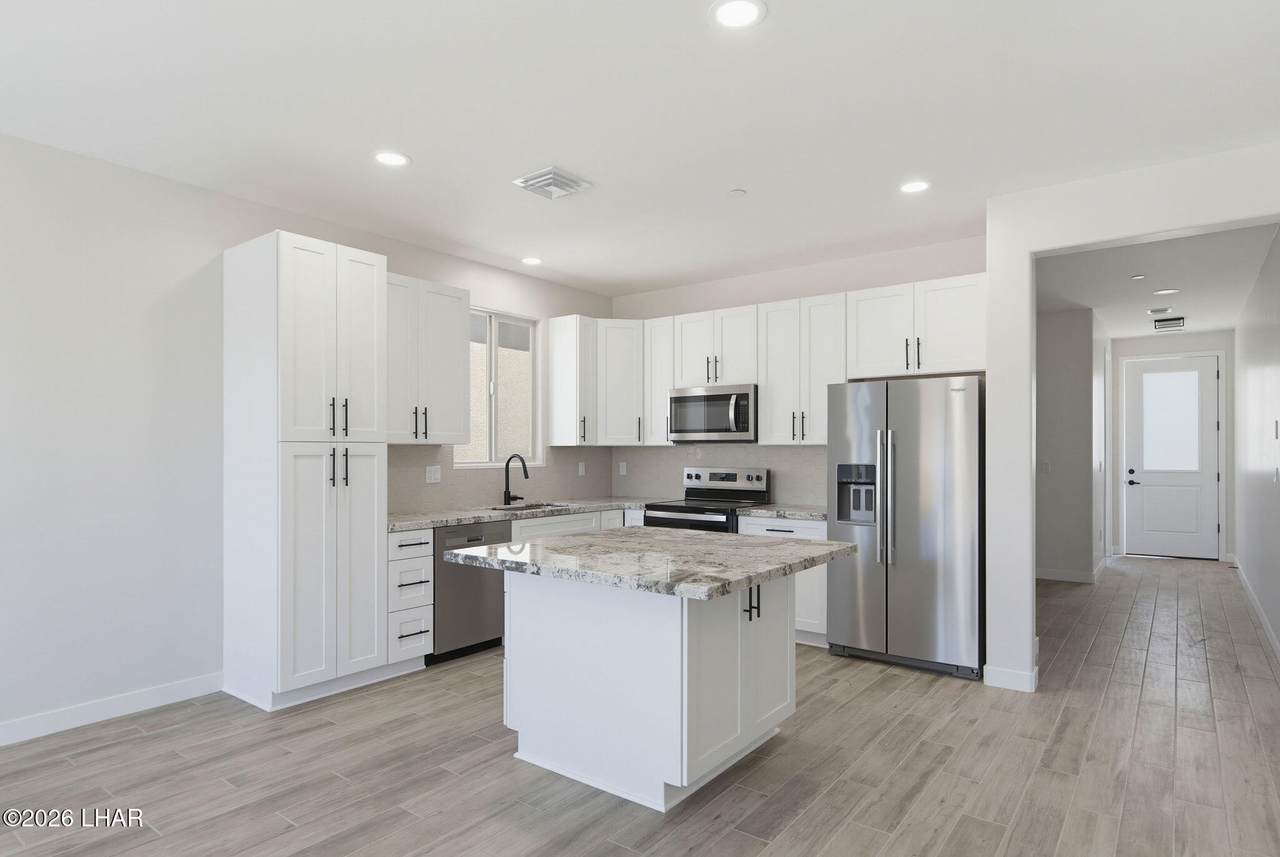 https://bt-photos.global.ssl.fastly.net/lakehavasu/1280_boomver_4_1039815-2.jpg