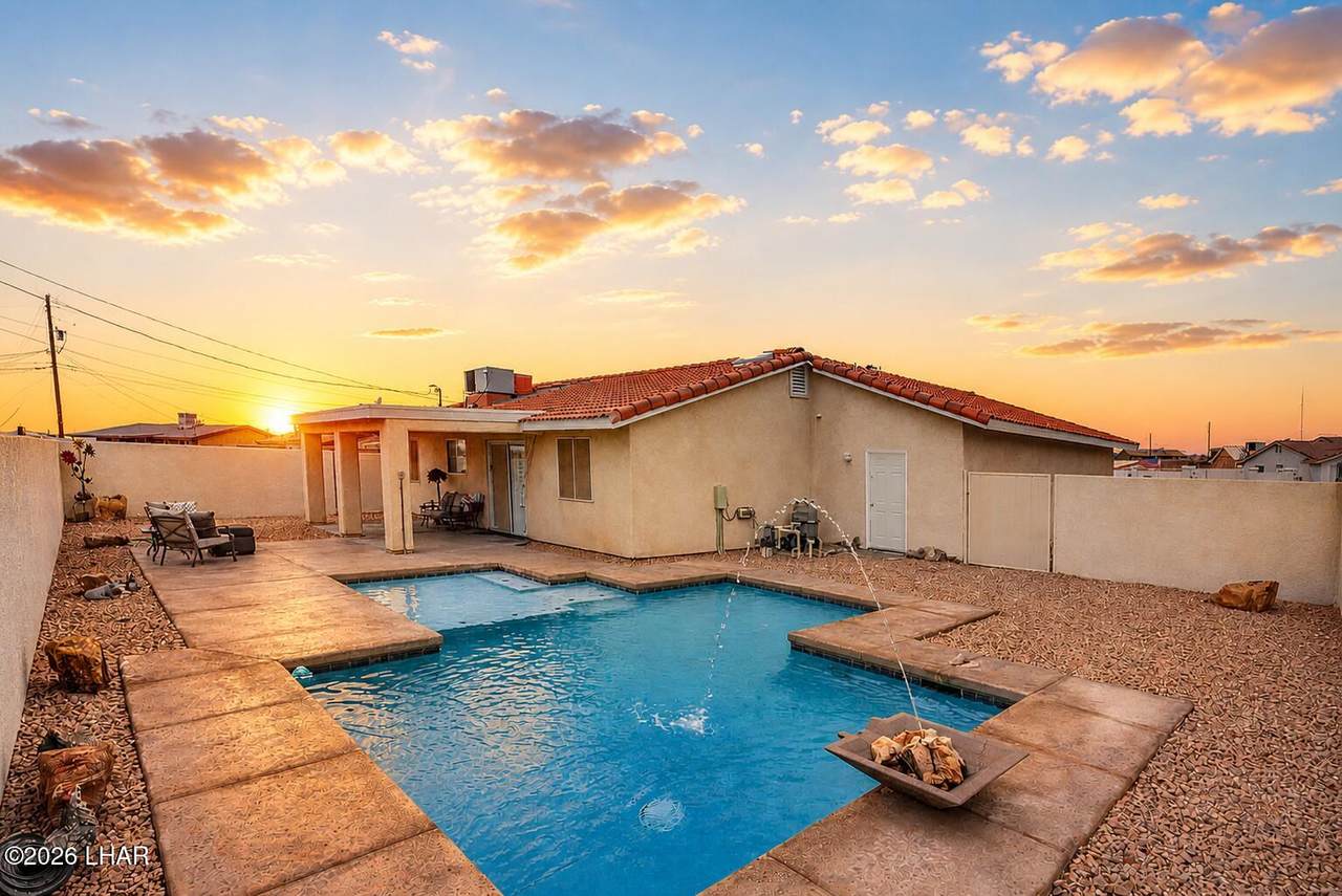 https://bt-photos.global.ssl.fastly.net/lakehavasu/1280_boomver_4_1040459-2.jpg