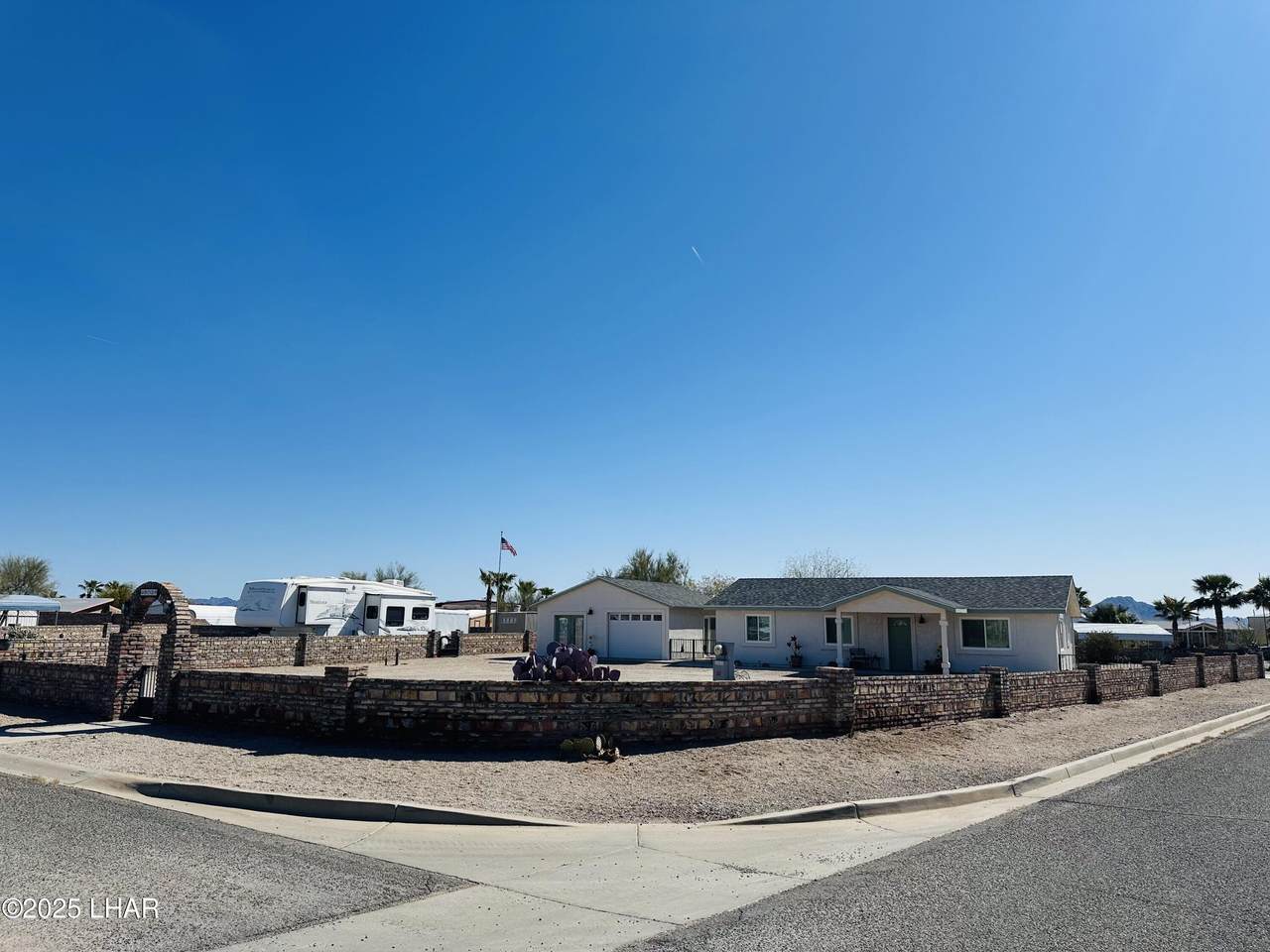 49739 Ruby Ave - Photo 1