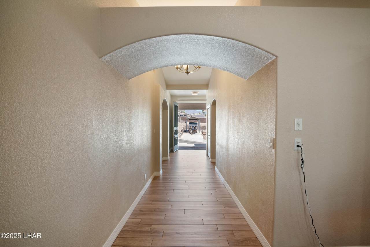 https://bt-photos.global.ssl.fastly.net/lakehavasu/1280_boomver_4_1034993-2.jpg