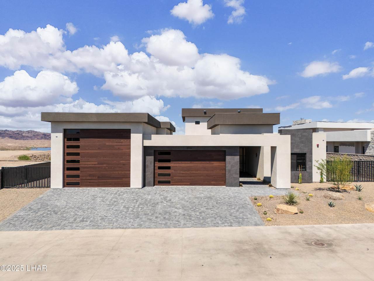 2515 Aubrey Hills Ln - Photo 1