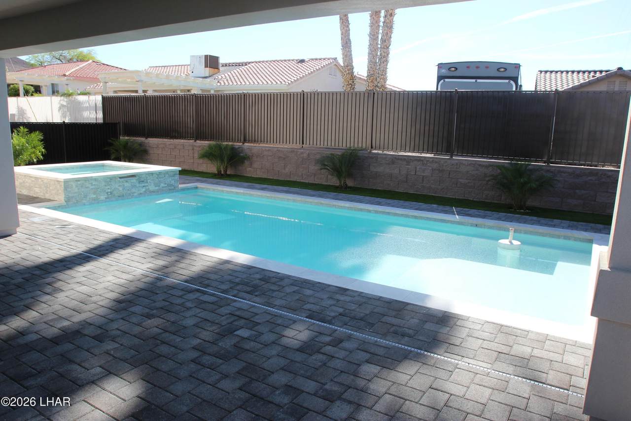 https://bt-photos.global.ssl.fastly.net/lakehavasu/1280_boomver_4_1039466-2.jpg