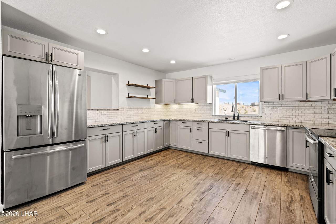 https://bt-photos.global.ssl.fastly.net/lakehavasu/1280_boomver_5_1040328-2.jpg