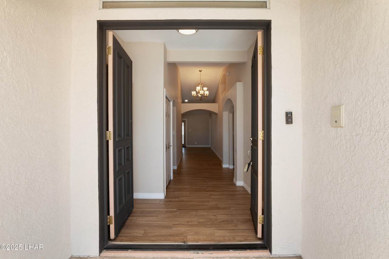 https://bt-photos.global.ssl.fastly.net/lakehavasu/1280_boomver_5_1034993-2.jpg