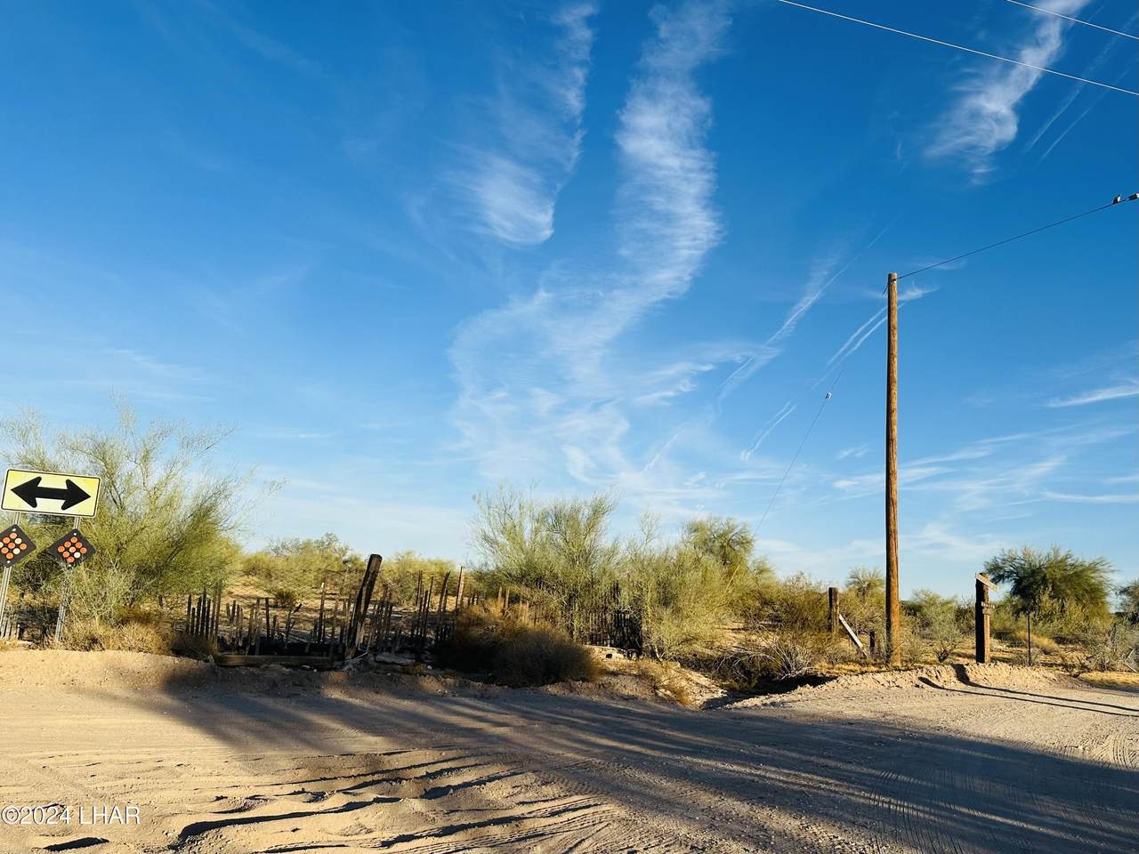 25401 Ave 37 - Photo 1