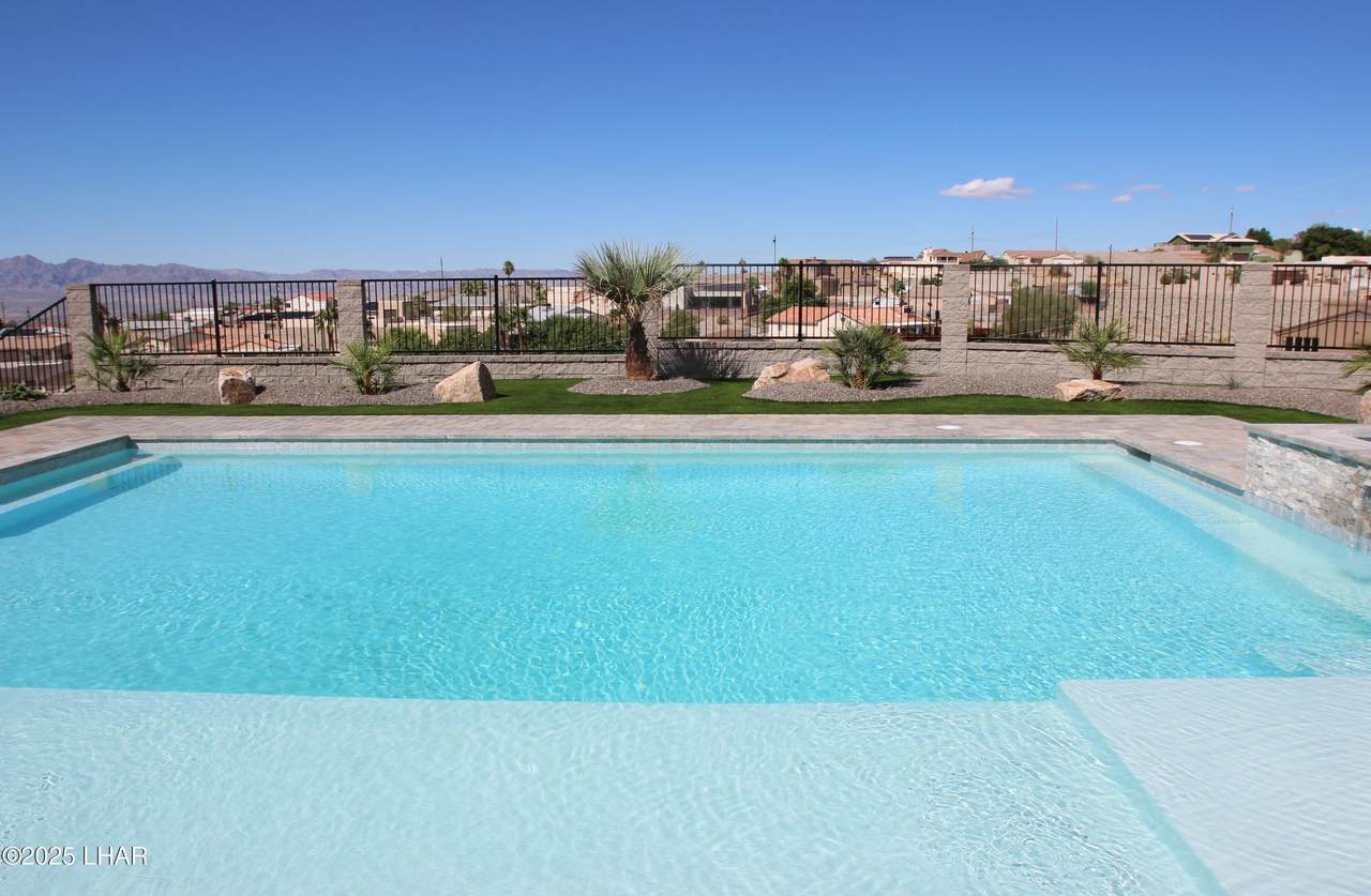 https://bt-photos.global.ssl.fastly.net/lakehavasu/1280_boomver_5_1035659-2.jpg