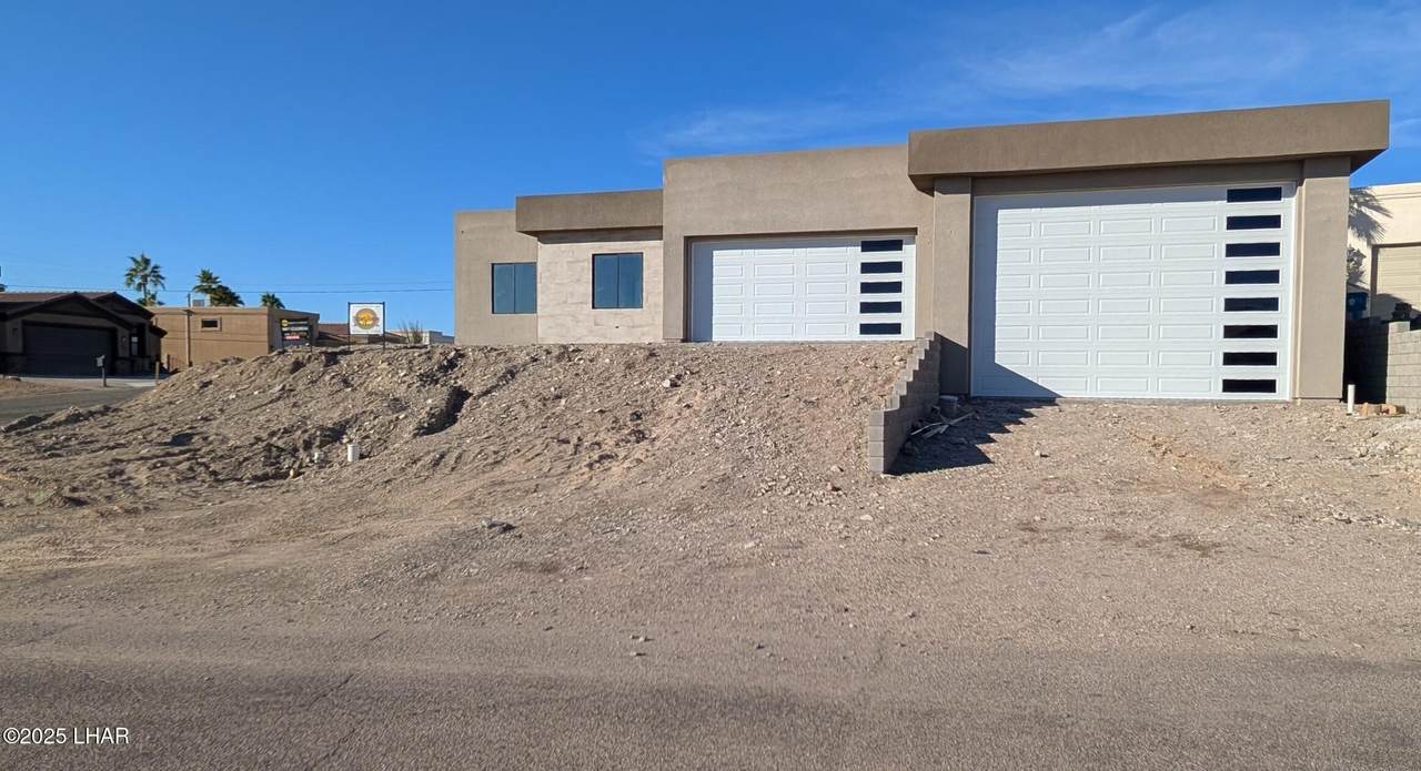 1811 Westport Dr - Photo 1