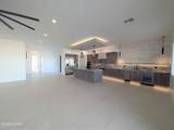 1811 Westport Dr - Photo 9
