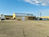 1400 California Ave - Photo 2