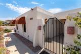 2480 Castaway Dr - Photo 4