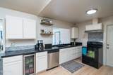 2424 Manor Ln - Photo 8