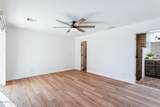 1921 Burgundy Ln - Photo 32