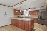 2558 Country Club Dr - Photo 15