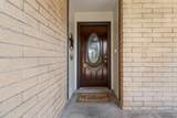 1555 Poplar Dr - Photo 3
