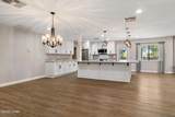 1555 Poplar Dr - Photo 8