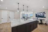 803 Malibu Dr - Photo 22