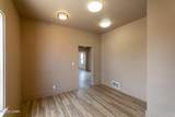 310 Oak St - Photo 17