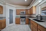 1011 Rolling Hills Dr - Photo 16