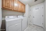 1011 Rolling Hills Dr - Photo 37