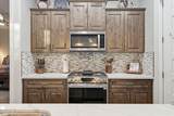 2521 Calypso Dr - Photo 4