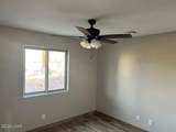 2425 Cloverlawn Dr - Photo 12