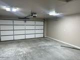 2425 Cloverlawn Dr - Photo 17