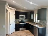 2425 Cloverlawn Dr - Photo 4