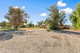 1562 Poplar Dr - Photo 3