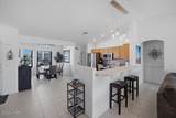 1810 Laramie Dr - Photo 4