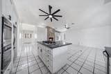 2555 Country Club Pl - Photo 12