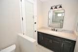 2465 Beverly Glen Dr - Photo 79