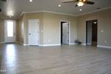 3266 Newport Dr - Photo 10