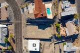 3050 Douglas Dr - Photo 17