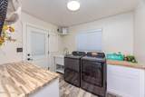 2658 Holiday Dr - Photo 21