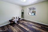 1070 Rolling Hills Dr - Photo 14