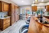 1070 Rolling Hills Dr - Photo 9