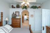 2515 Hillview Dr - Photo 17