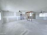 1024 Thunderbolt Ave - Photo 6