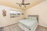 2560 Castaway Dr - Photo 33